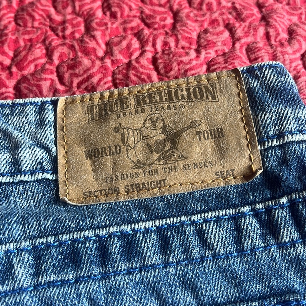 TRUE RELIGION JEANS